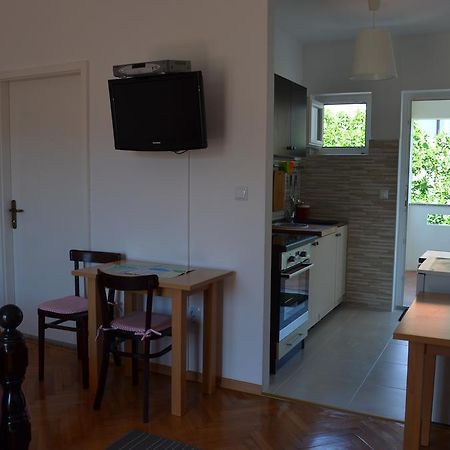 Apartments Mili Baška Εξωτερικό φωτογραφία